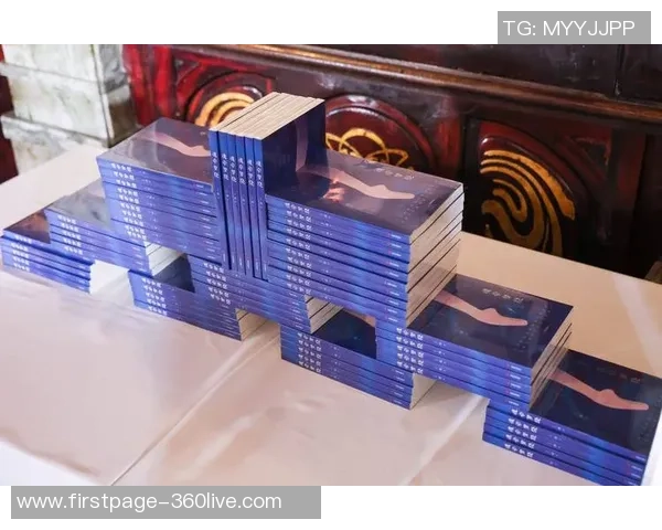 李泓澎的艺术旅程与创作理念探索：从灵感到作品的心路历程